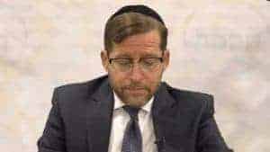 הרב אהרון לוי תמונה לאתר ללא זכויות מתוך סרטון.psd_optimized